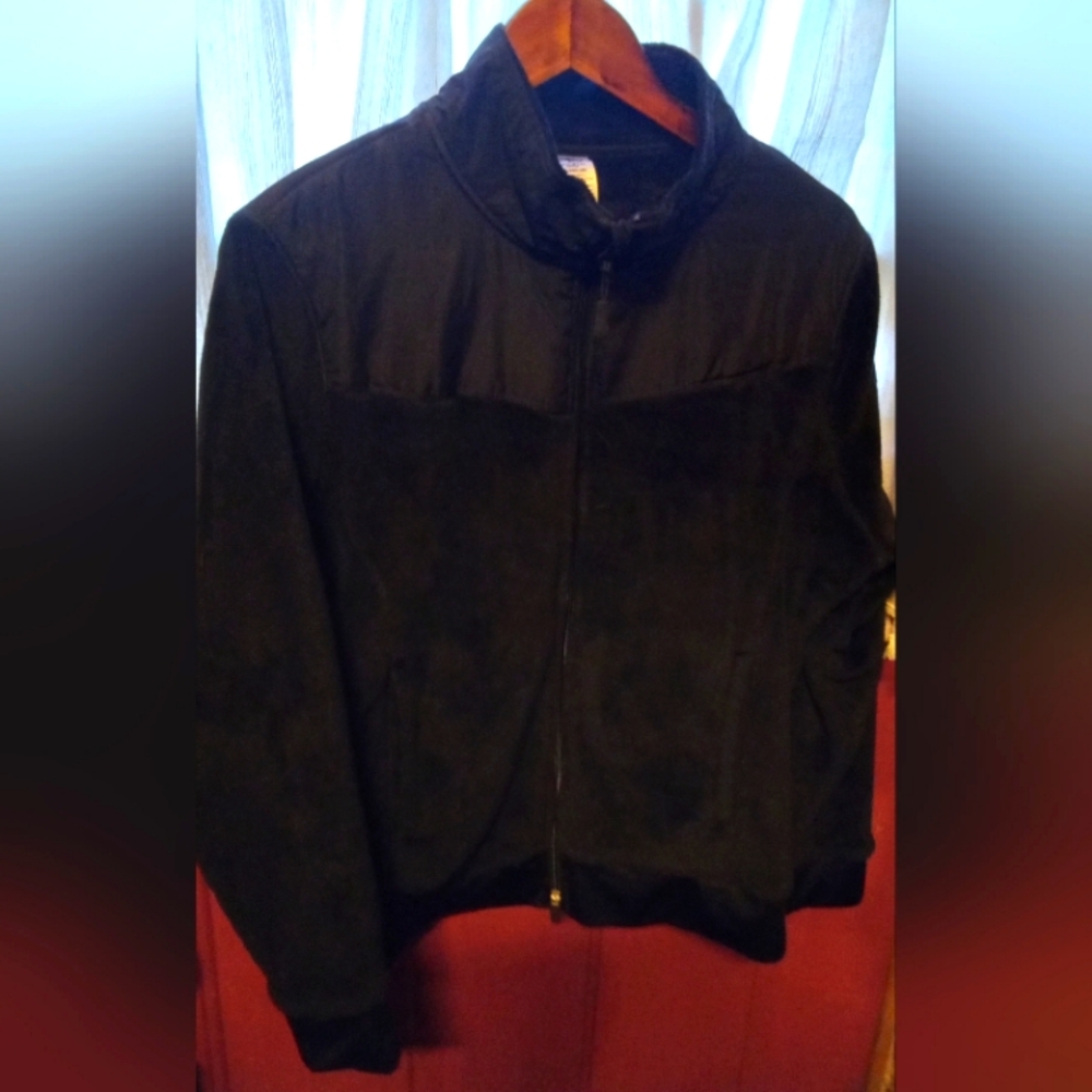 Athletic woman fleece zip up jacket
